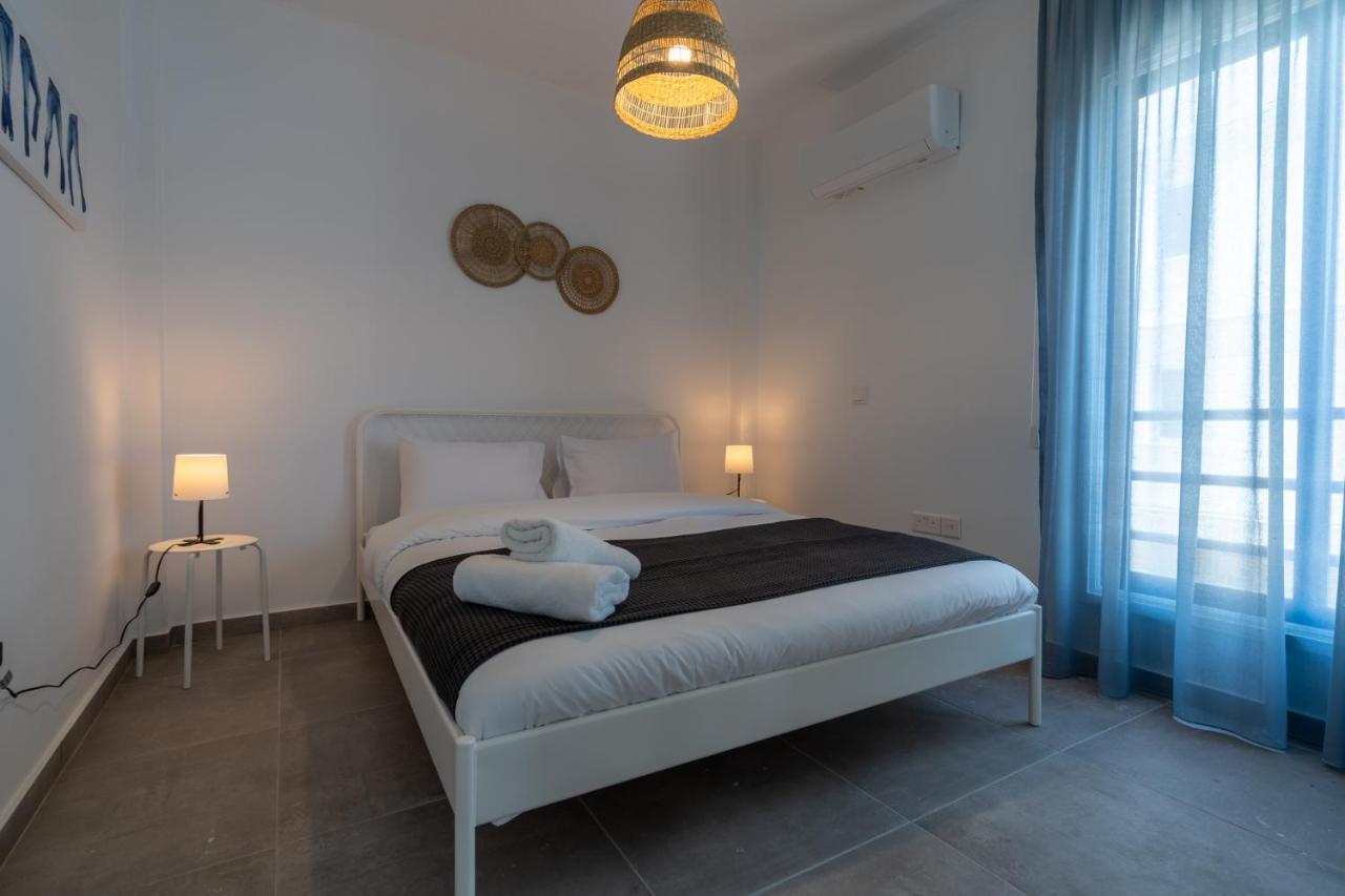 Odyssey - Captivating 2-Bedroom Retreat In Larnaca Eksteriør billede