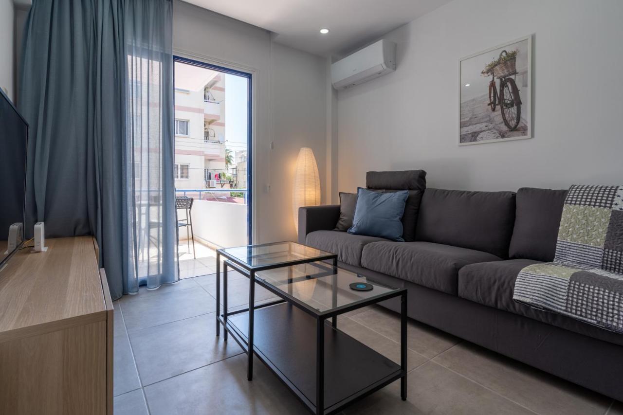 Odyssey - Captivating 2-Bedroom Retreat In Larnaca Eksteriør billede